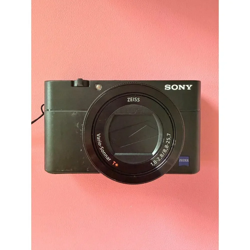 Cyber-Shot DSC-RX100 V Digital Camera NEW IN BOX